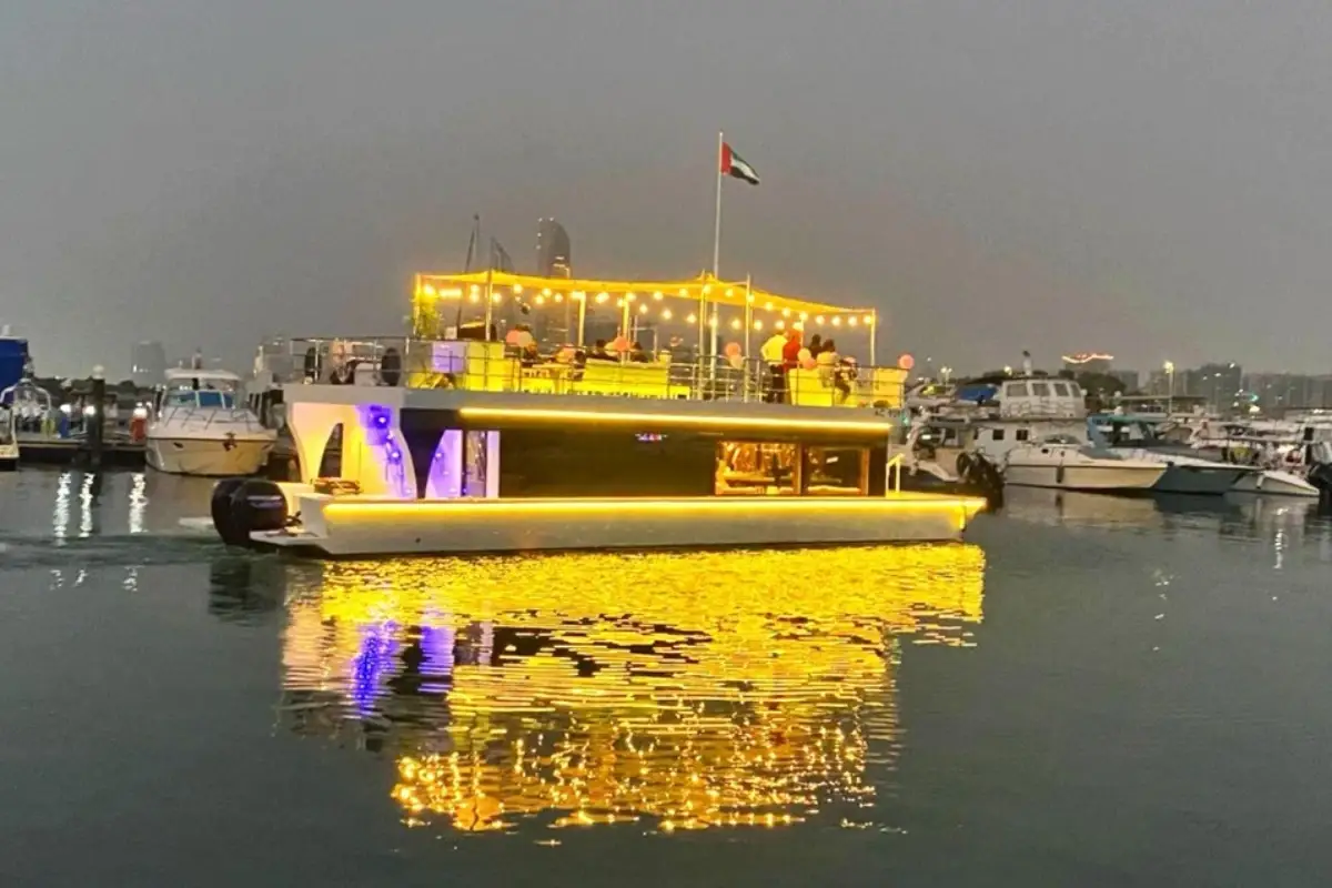 Haya House Boat — photo 1